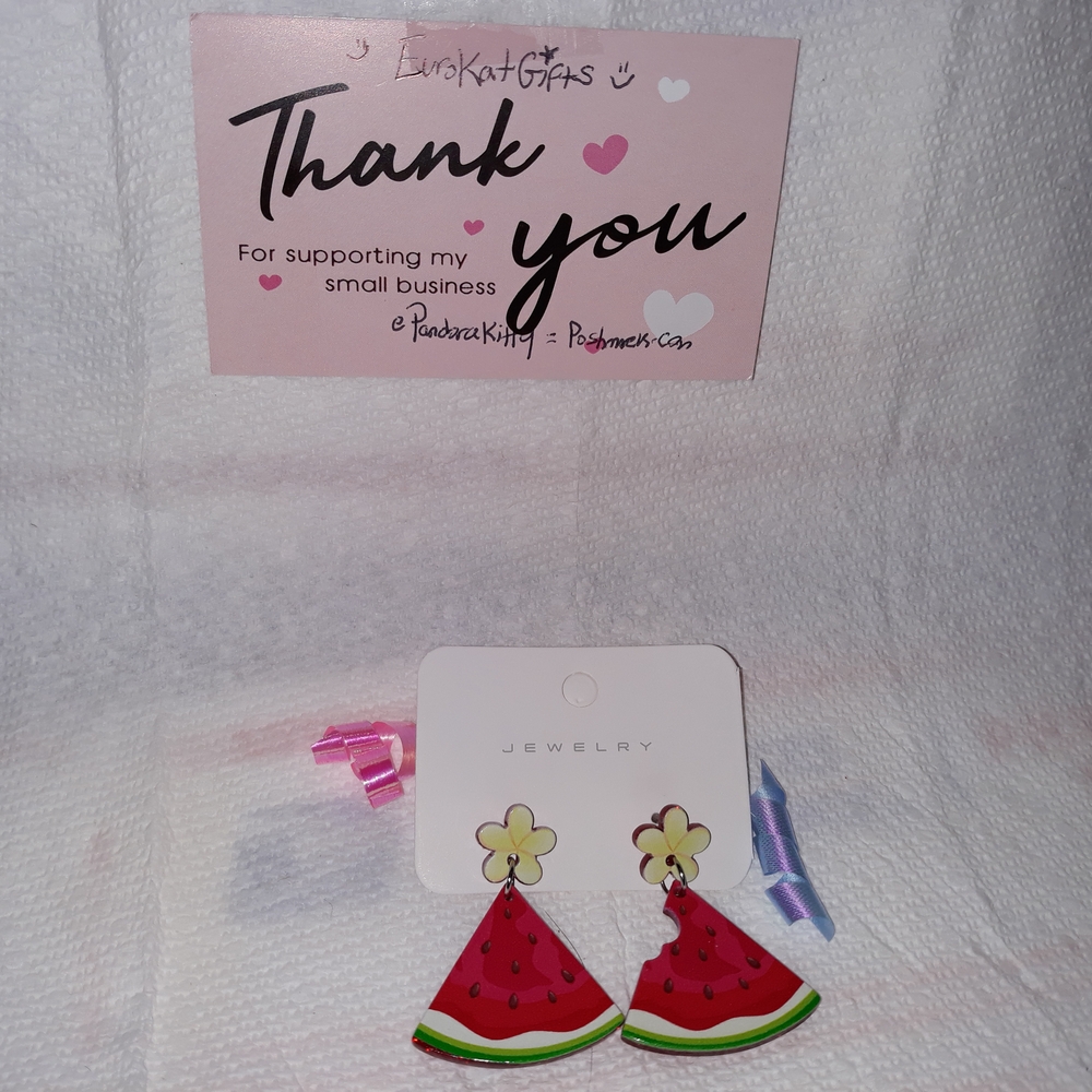 NEW ModCloth Watermelon Slice Earrings - Red and Green NWT